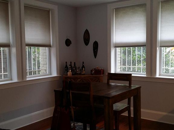 Dining area great for entertaining and lots of natural light