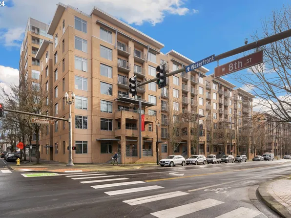701 Columbia St APT 212, Vancouver, WA 98660
