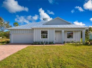 8524 SE Pinehaven Ave, Hobe Sound, FL 33455