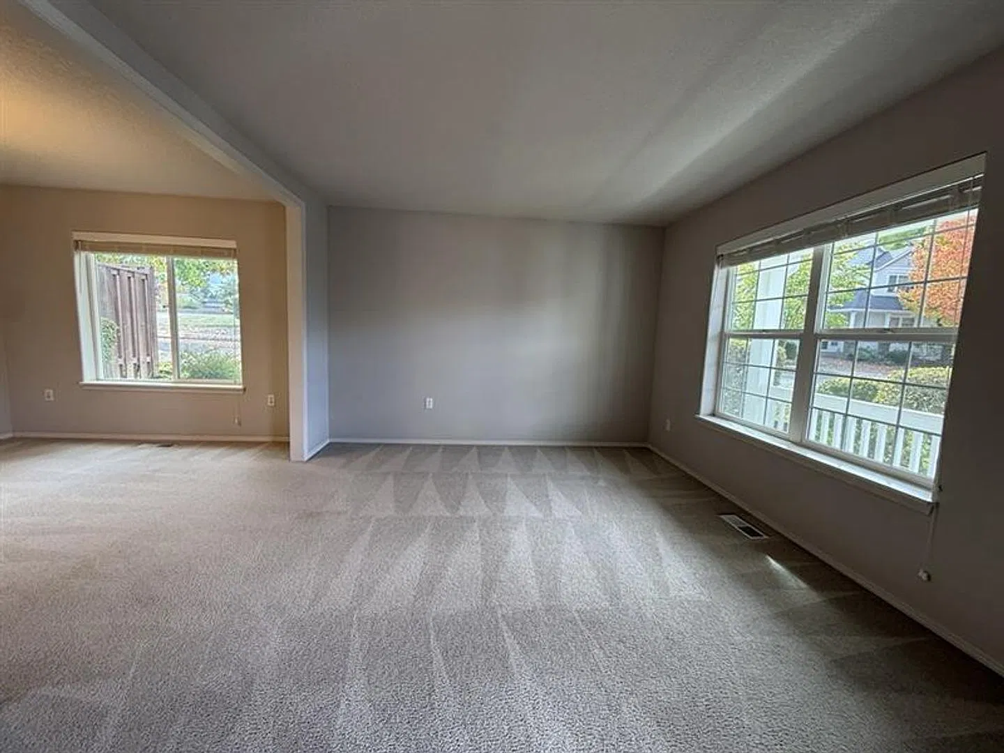 16525 Nw Talkingstick Way ~ Move-In Special $1500 Off 1st Month's Rent!! Magnificent Home With Ma... — Photo 2
