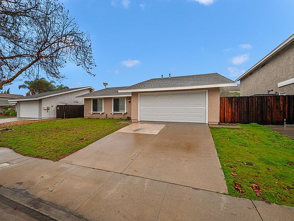 2nd image of 2371 Northpark St