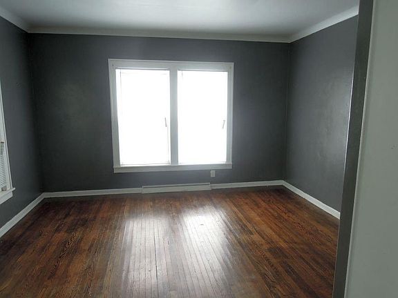 5th image of 1335 Lowell Ave