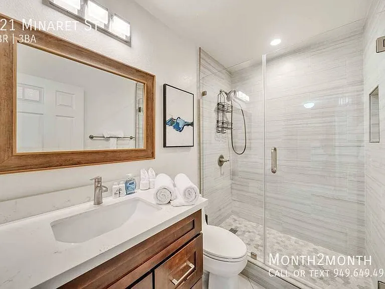 421 Minaret St — Photo 38