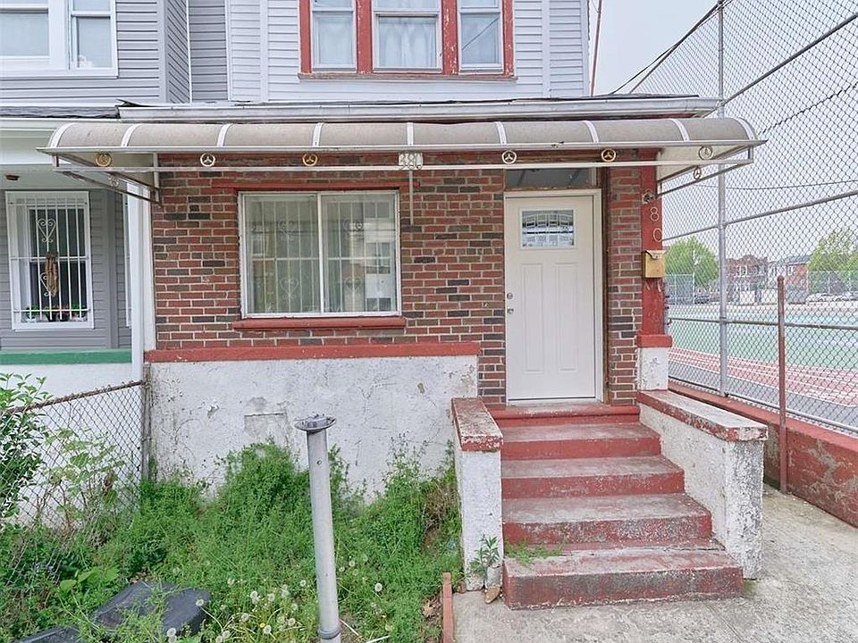2nd image of 380 E 48th Street