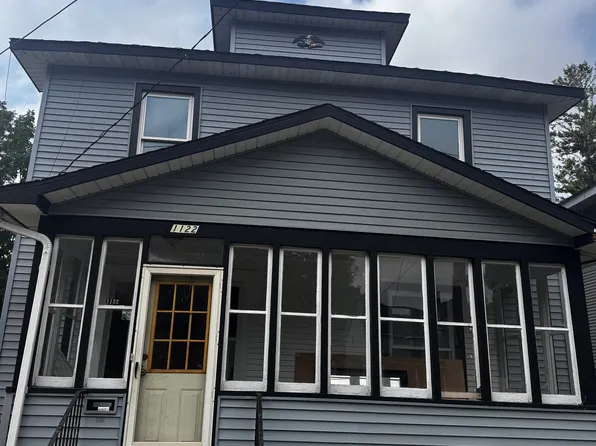 1122 Sibley St NW, Grand Rapids, MI 49504