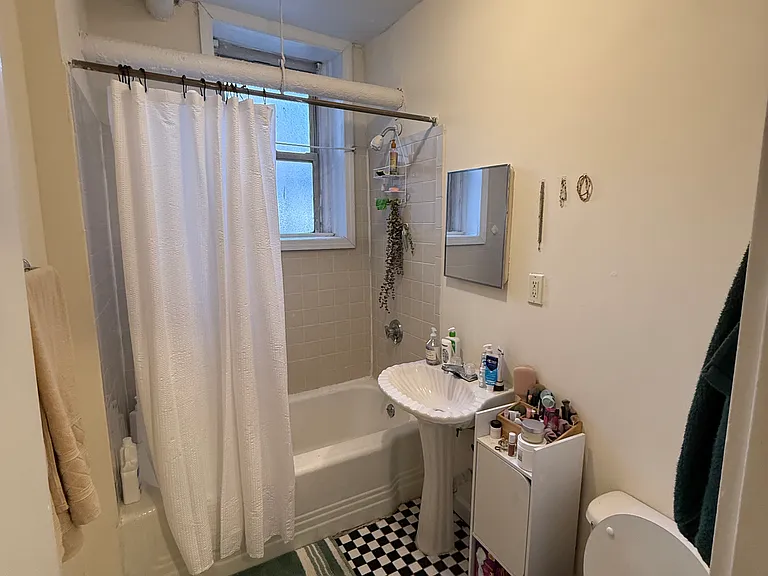 108 Peterborough St #6 — Photo 7