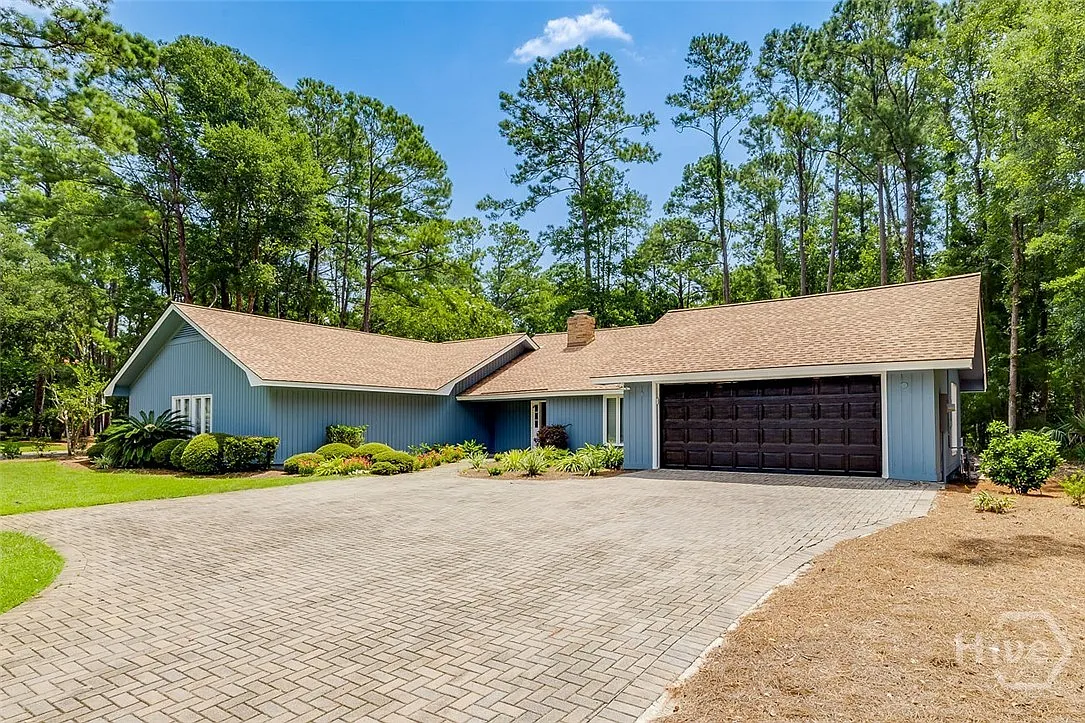 3 bed, 3.0 bath, 2958 sqft, $4,495 — Photo 2