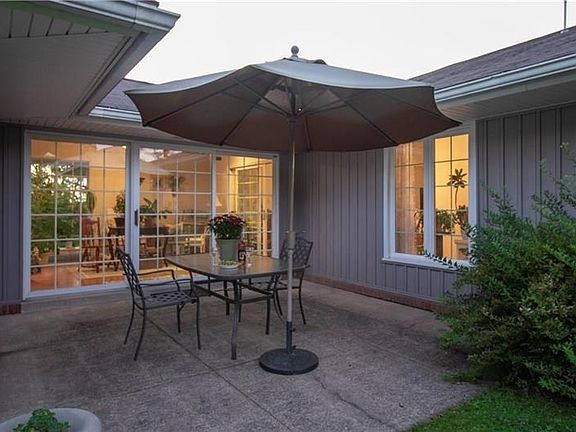 4th image of 118 Friendship Ln