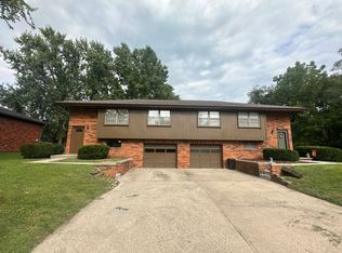 1805 Pat Dr UNIT B, Saint Joseph, MO 64506