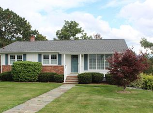 9 Hamilton Rd, Dallas, PA 18612