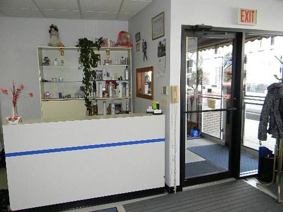 3rd image of 6189 S Archer Ave