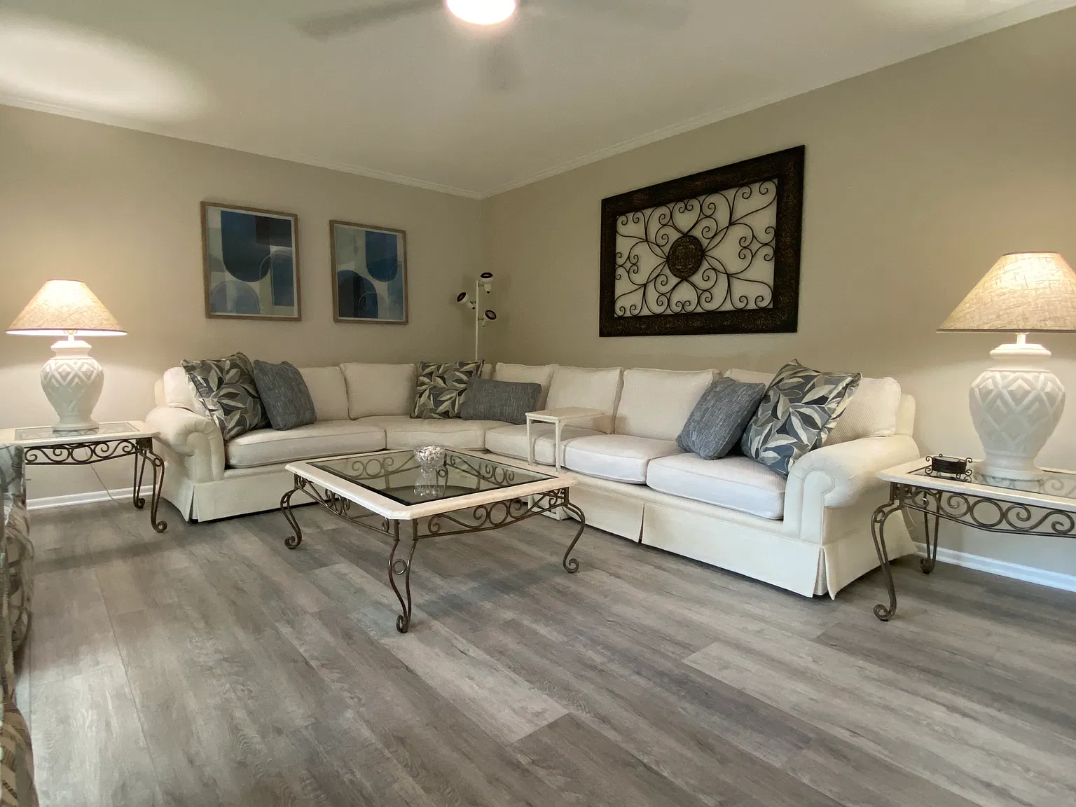 2 bed, 1195 sqft, $3,900 — Photo 3