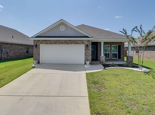 5384 Overland Dr, Biloxi, MS 39532