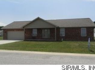 632 Hailie St, Saint Libory, IL 62282