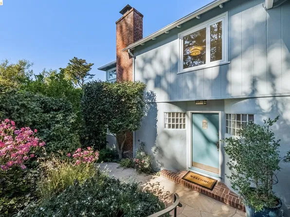 2556 Carisbrook Dr, Oakland, CA 94611