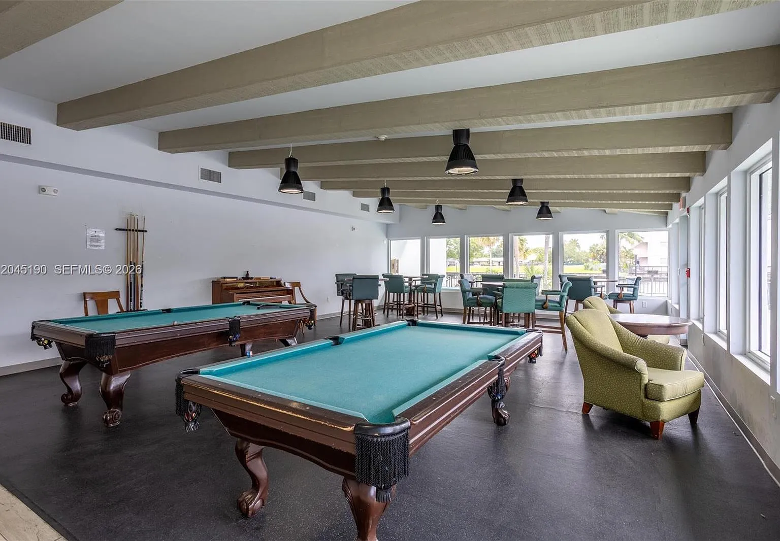 Watergate Condominium No 2 — Photo 2