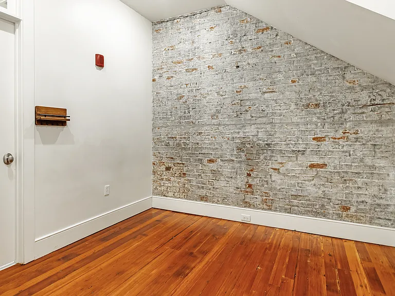 513 Conti St #3D — Photo 5