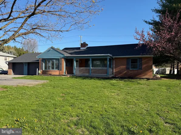 19124 Longmeadow Rd, Hagerstown, MD 21742