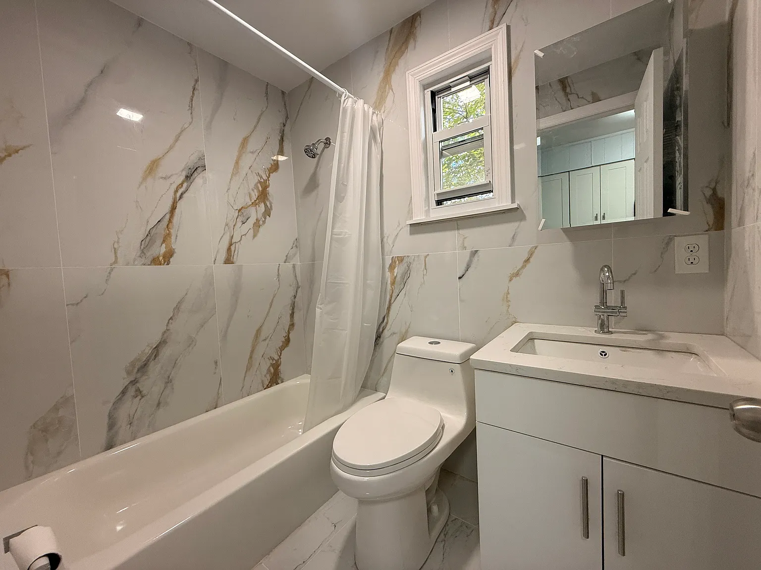 1 bed, 650 sqft, $1,585 — Photo 4
