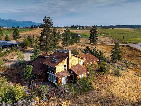 2nd image of 669 Groff Ln