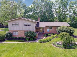 6425 Winthrop Pl, Dayton, OH 45459