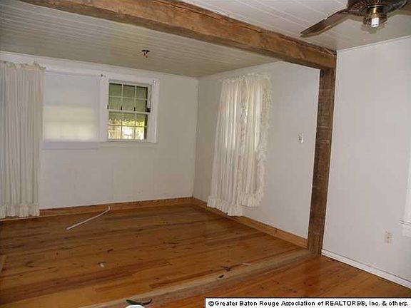 5th image of 22342 Chinquapin Ave