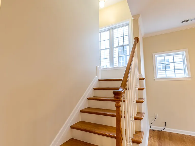 158 Burnet St — Photo 22