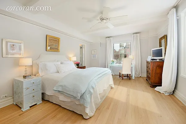 Sold by Corcoran | media 14