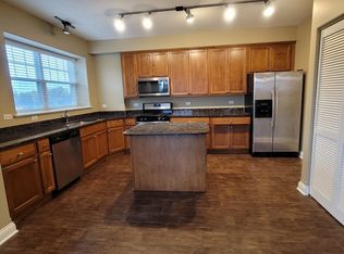 2-223 Itasca Pl, Itasca, IL 60143