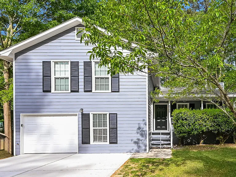 2128 Summertown Dr NW — Photo 1
