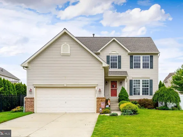 351 W Crossing Dr, Mount Royal, NJ 08061