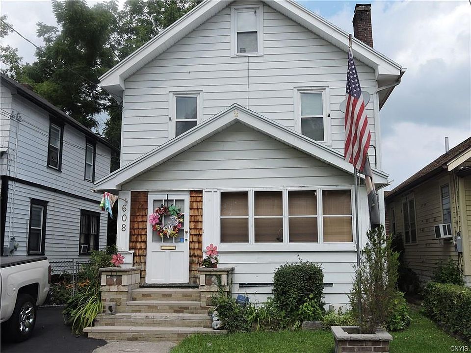 1st image of 608 W Ostrander Ave