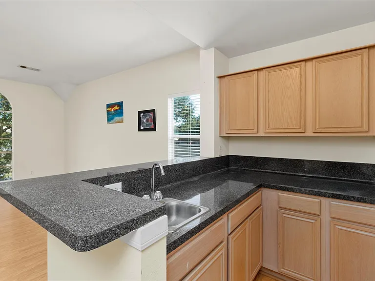 17531 Aspen Ridge Ct — Photo 31