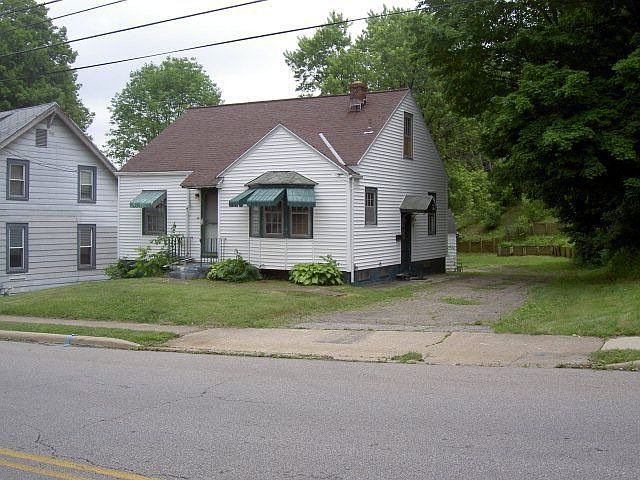 1st image of 281 Wood St