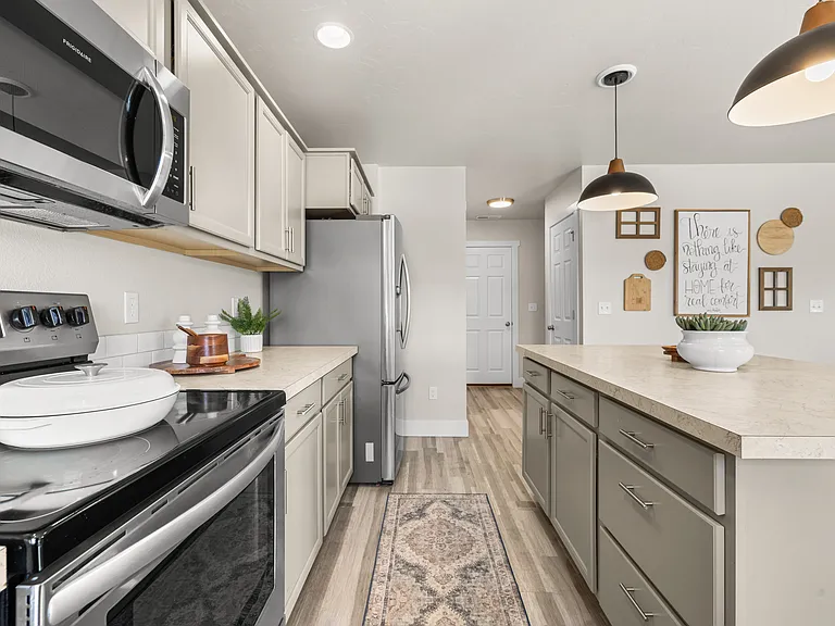 4447 W Everest St — Photo 11