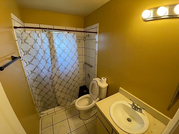 4th image of 3803 Phillips St APT A