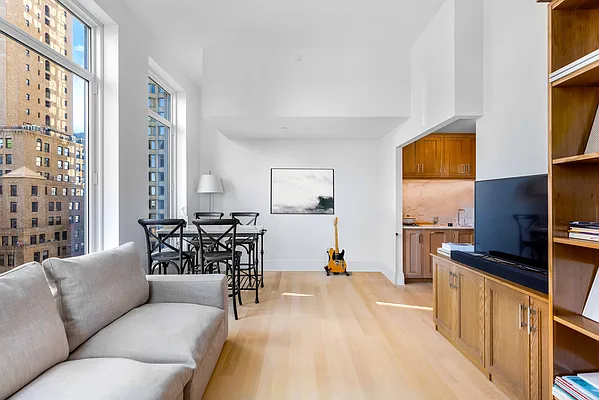 Rented by Compass | media 19