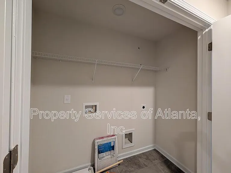 1354 Willow Brook Cir — Photo 18