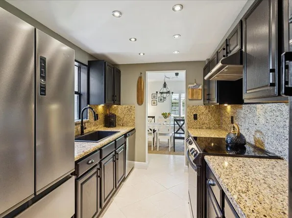 149 NW 70th Street #106c, Boca Raton, FL 33487