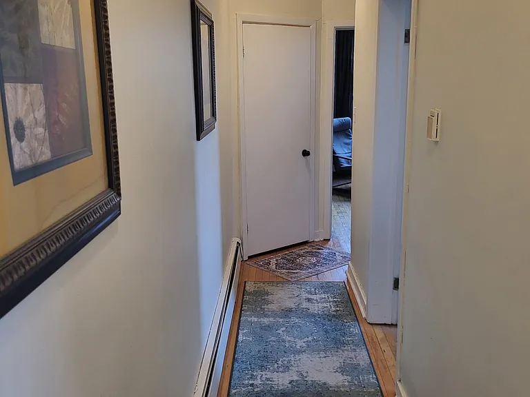 345 Elgin St #D — Photo 6