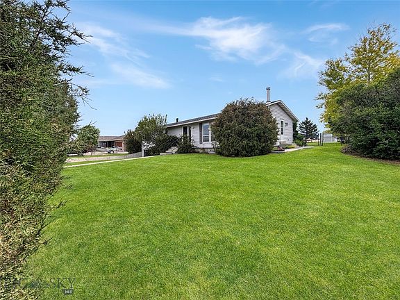 4th image of 50 Christine Ln