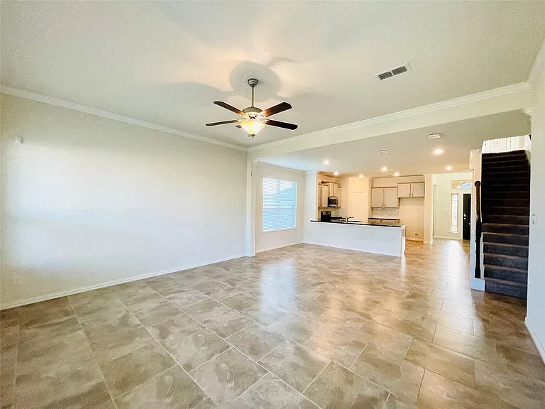 1915 Orchard Berry Ln — Photo 8