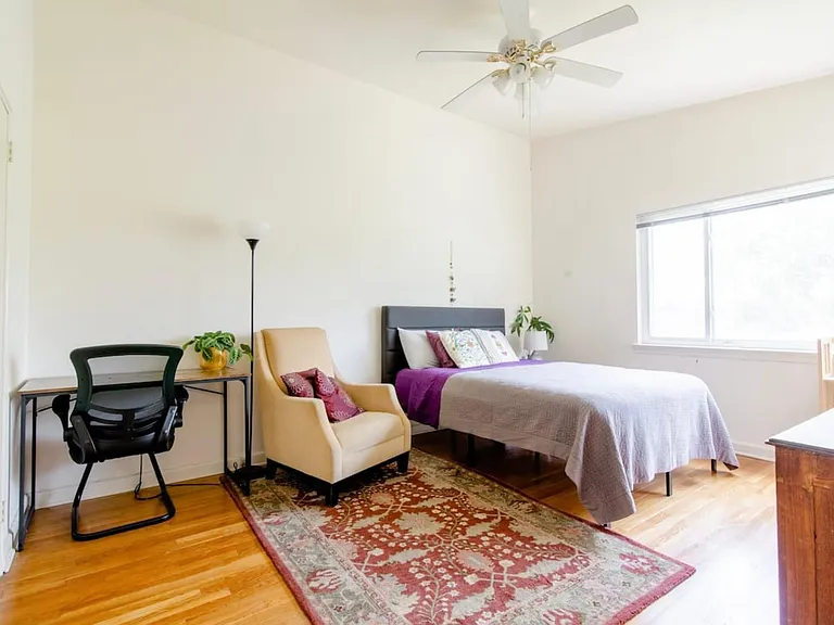 1316 Galloway St NE — Photo 1