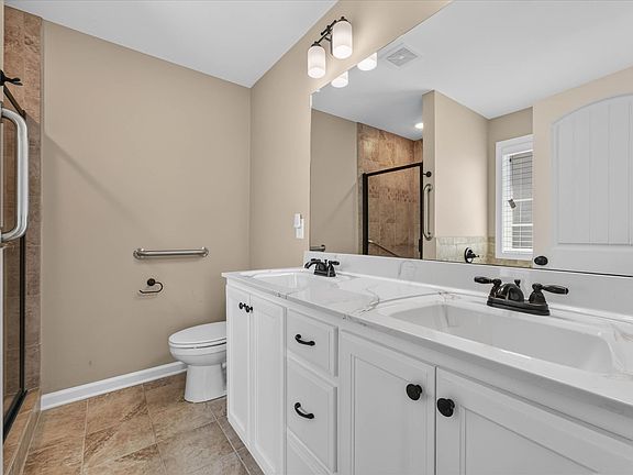 3rd image of 1228 Gentry Dr