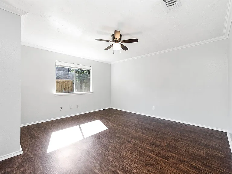 3423 Nutwood Ln — Photo 16