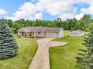 6824 Napoleon Rd, Jackson, MI 49201