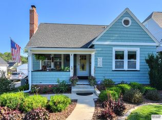 5808 Pierce St, Omaha, NE 68106