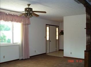 40 Seth Ln, Barboursville, WV 25504