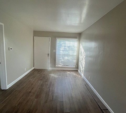 3rd image of 18322 Hawthorne Blvd #B