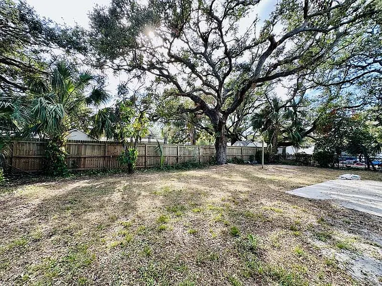 2928 W Elrod Ave — Photo 36